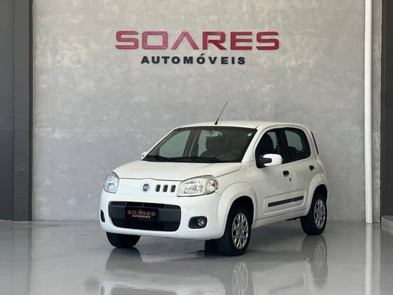 FIAT UNO 1.0 VIVACE 8V FLEX 4P MANUAL FIAT UNO 1.0 VIVACE 8V FLEX 4P MANUAL